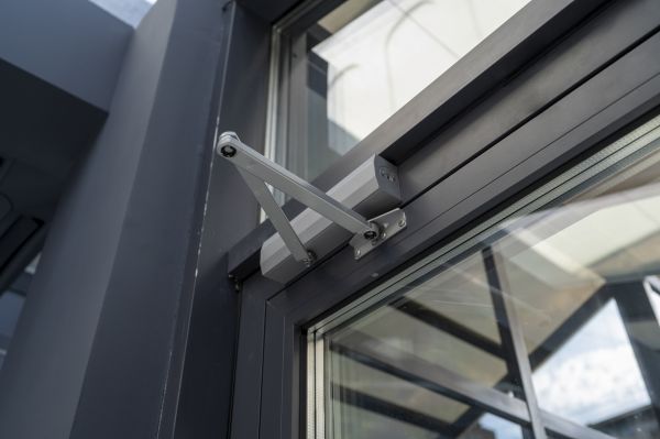 Door Closer Mounting in Bella Vista