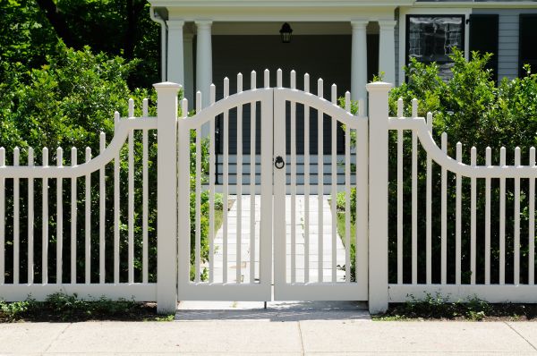Fence Gate Adjustment in Bella Vista