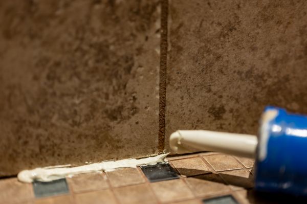 Shower Caulk Replacement in Bella Vista