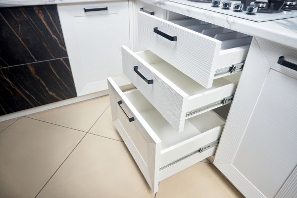 Drawer Pull Installation in Bella Vista